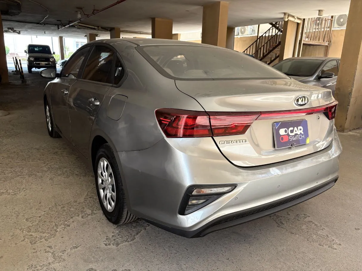Car image 7
