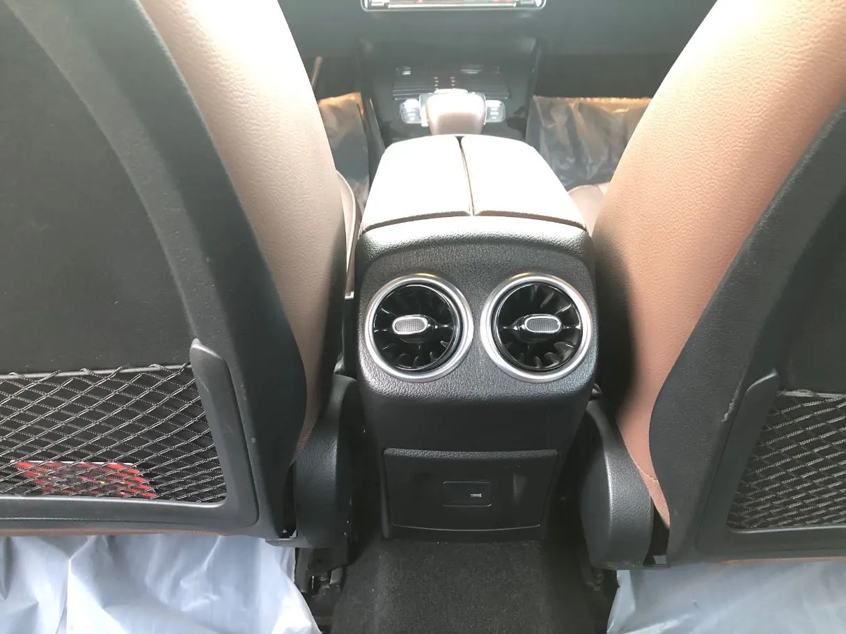 Car image 22