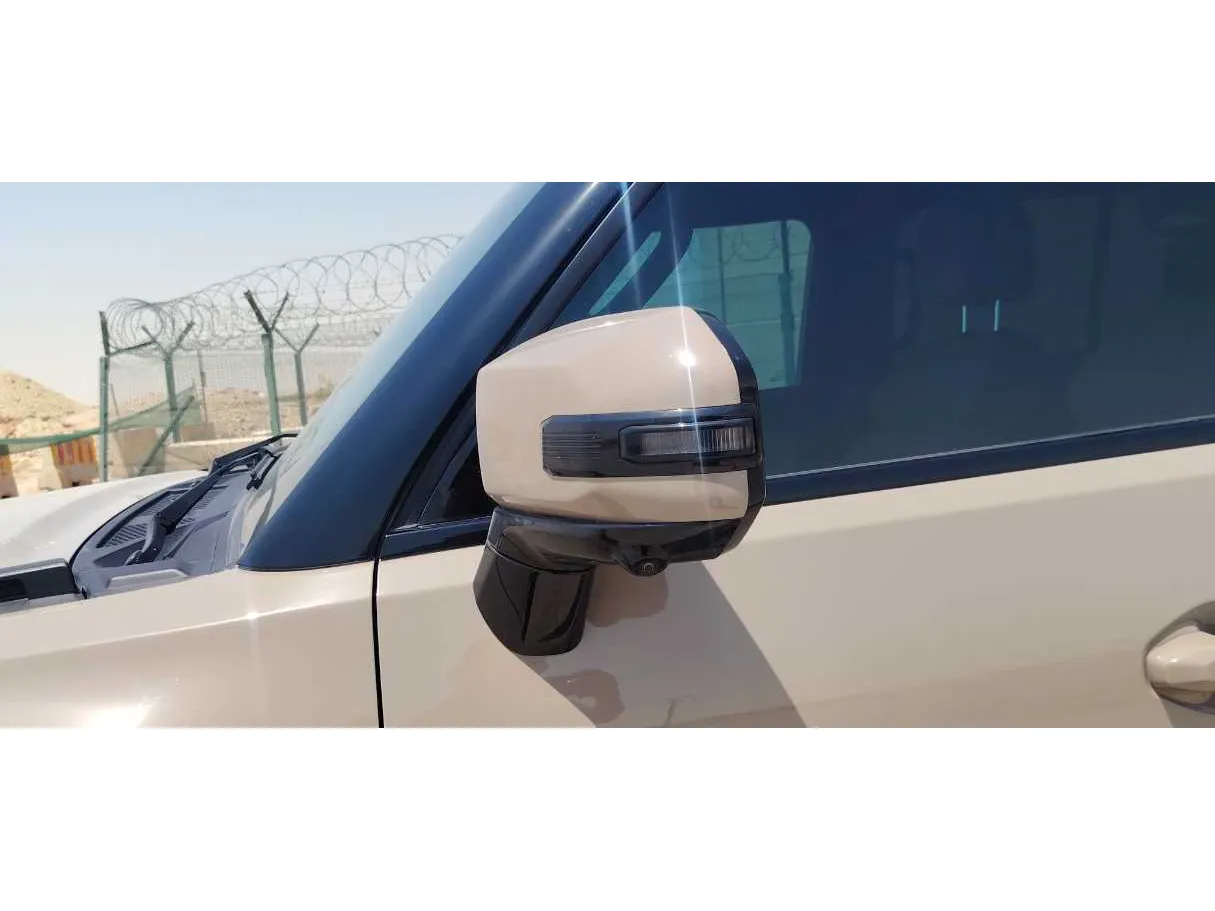 Car image 30