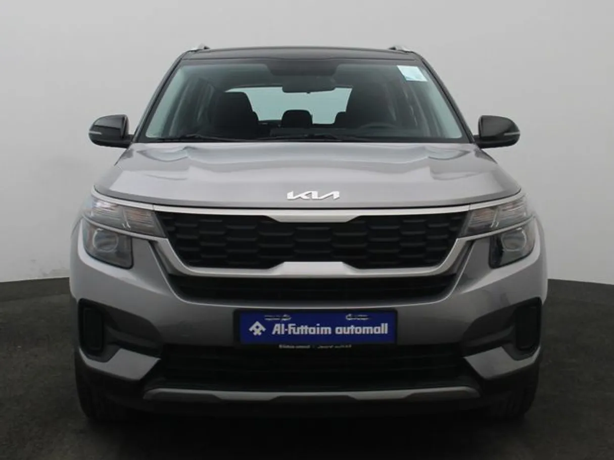 Car image 11