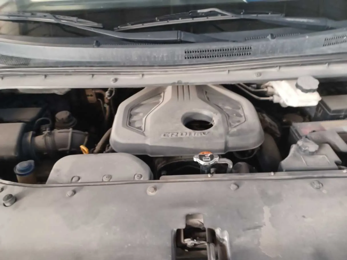 Car image 20