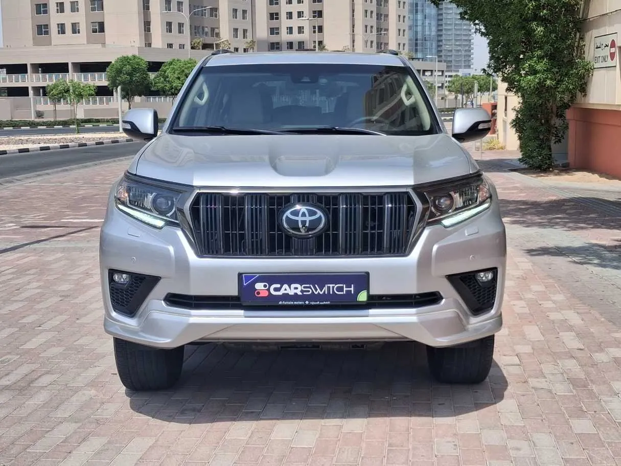Car image 2