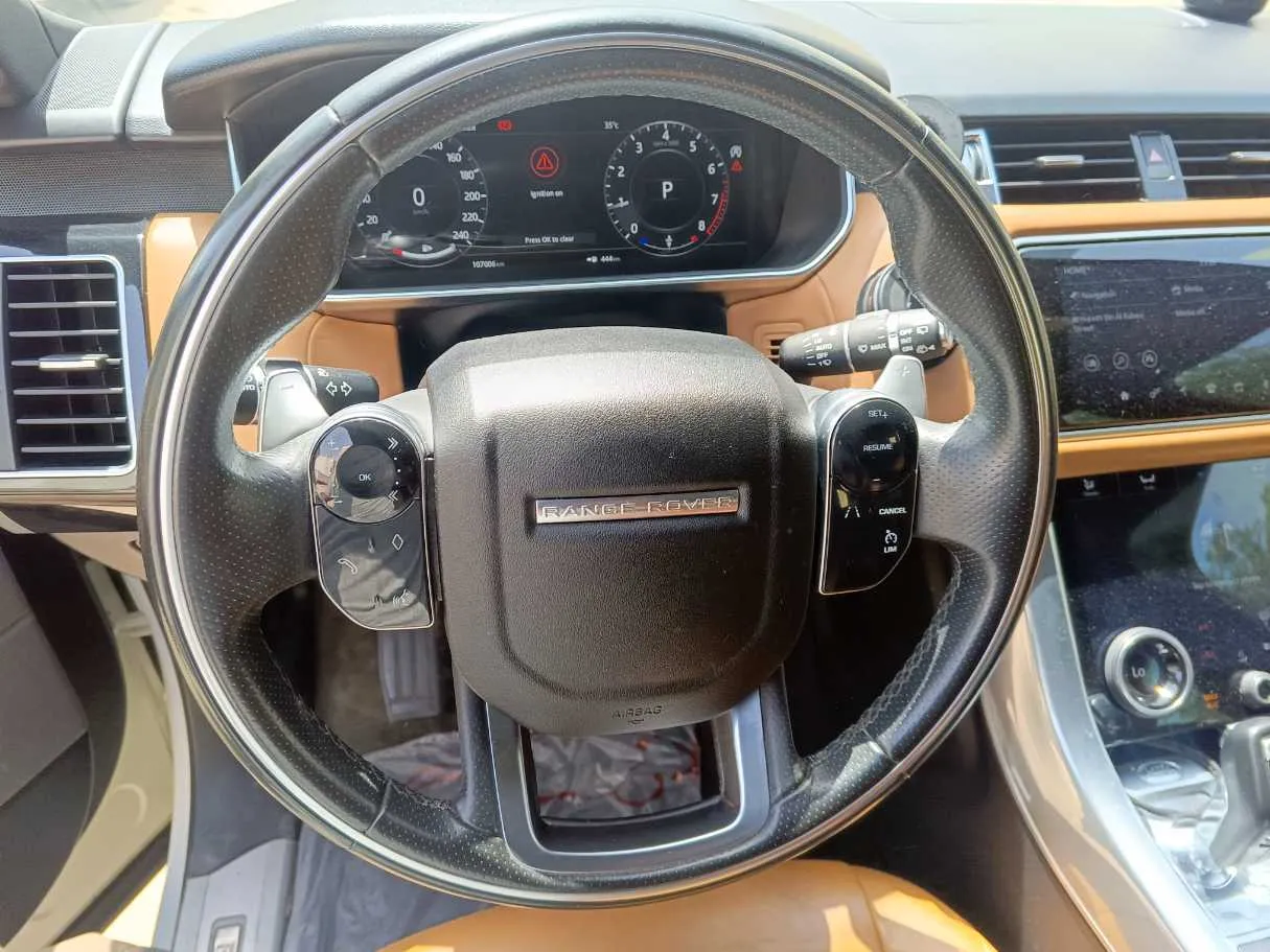 Car image 23