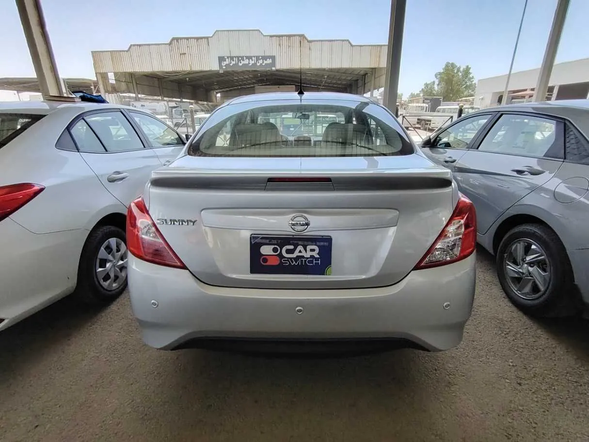 Car image 6