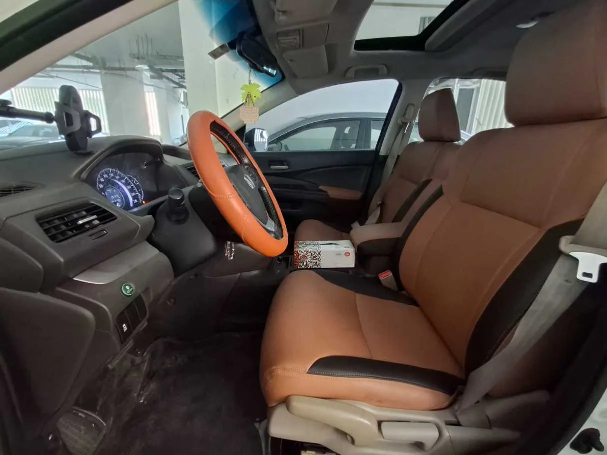 Car image 7