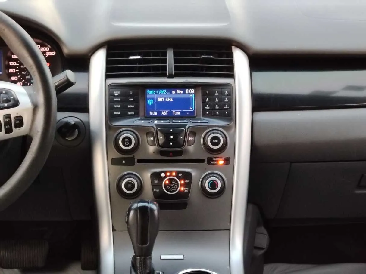 Car image 20