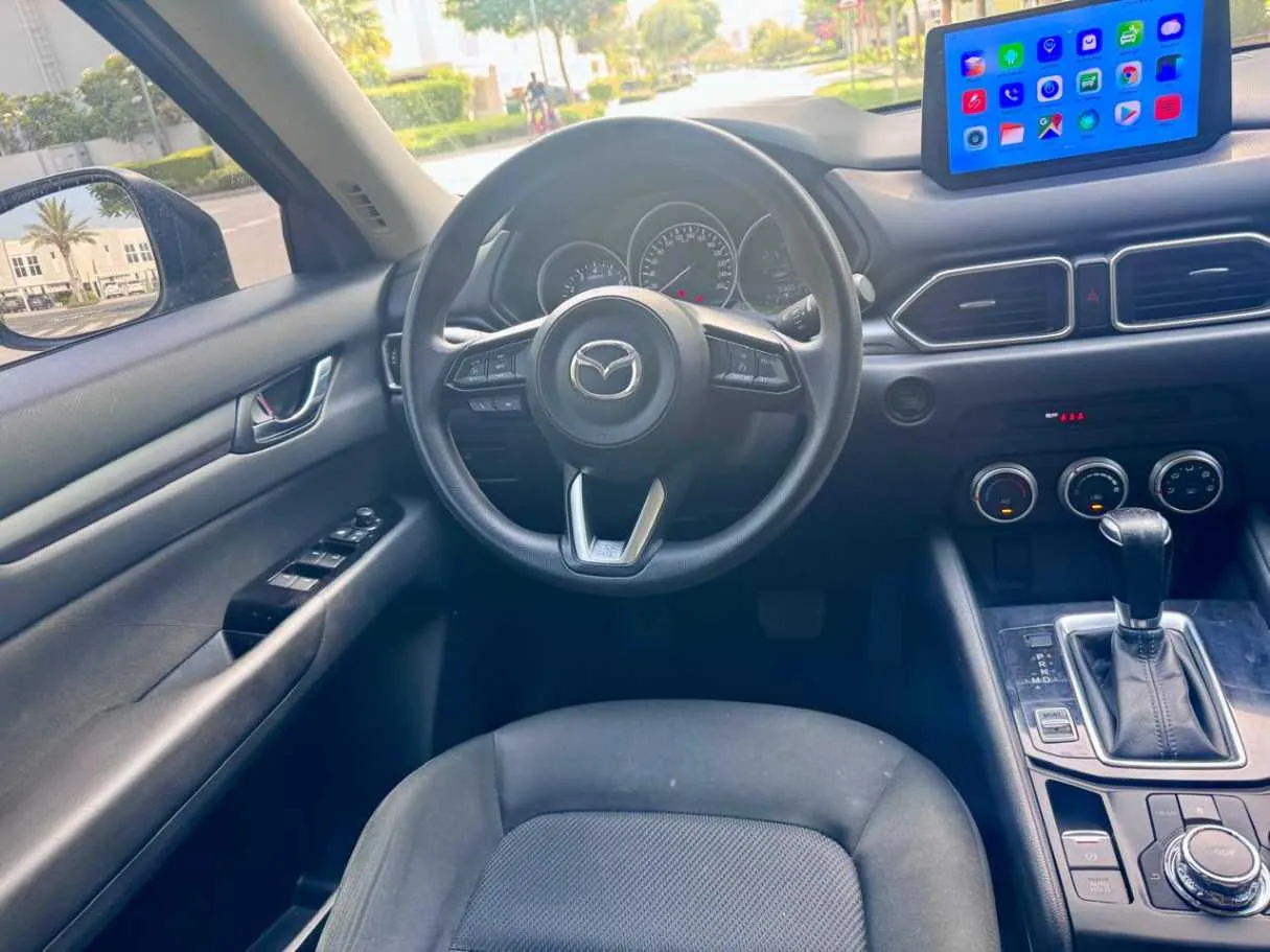 Car image 14