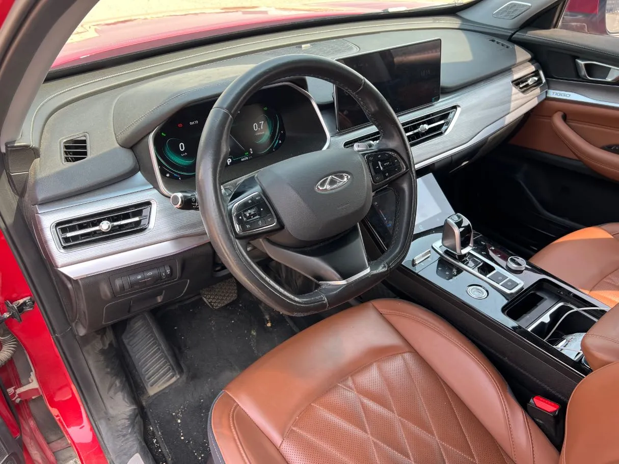 Car image 11