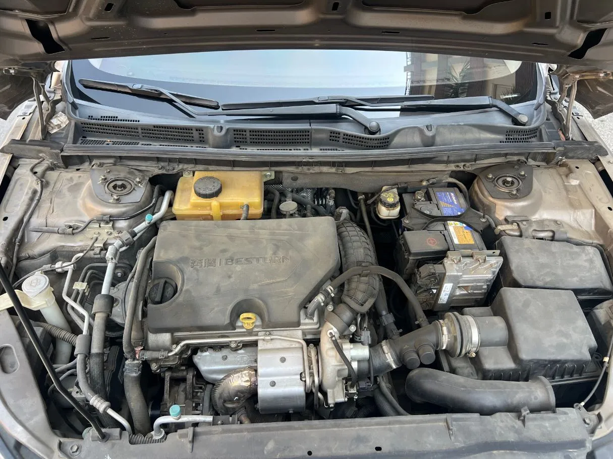 Car image 25