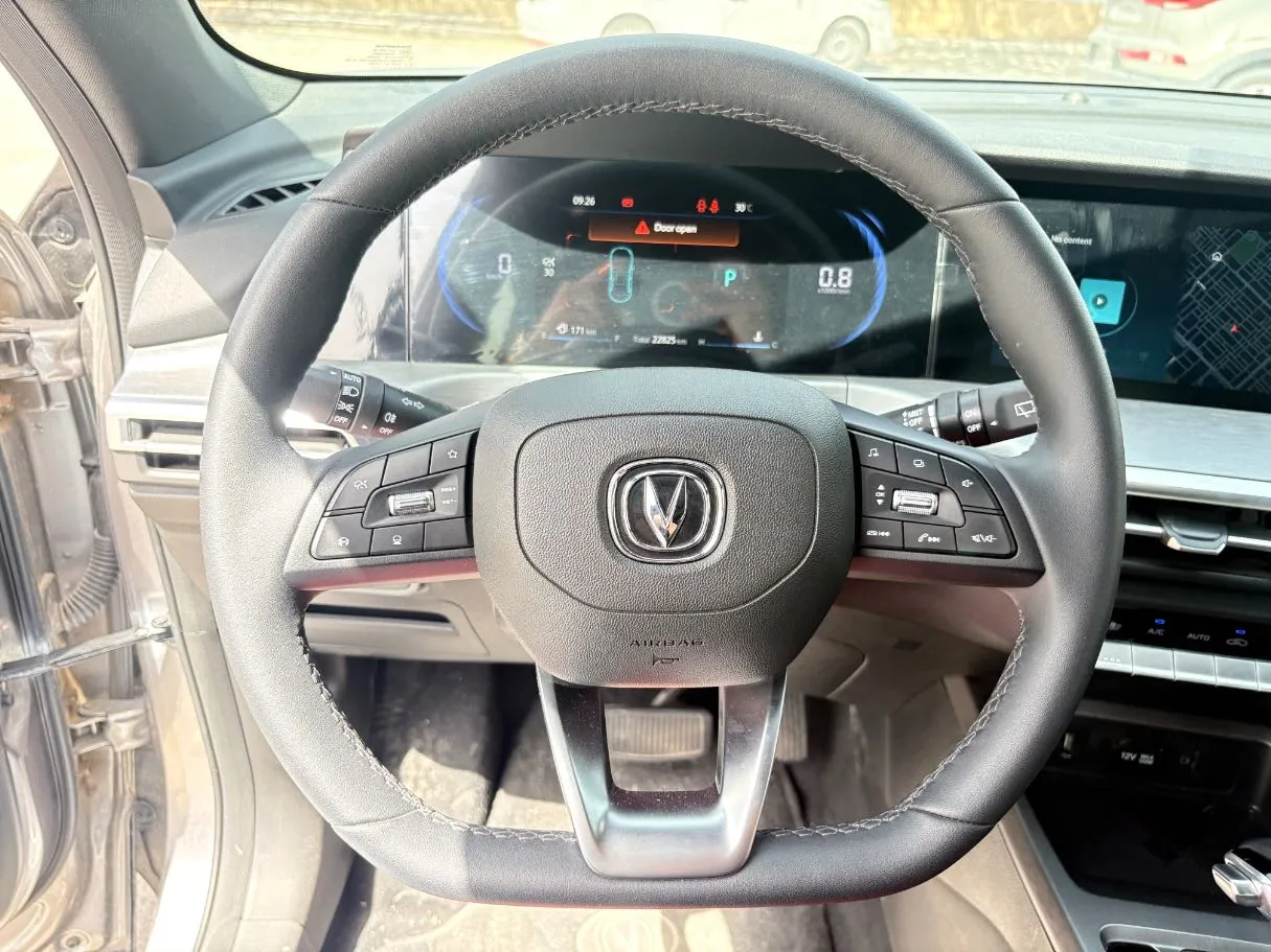 Car image 22