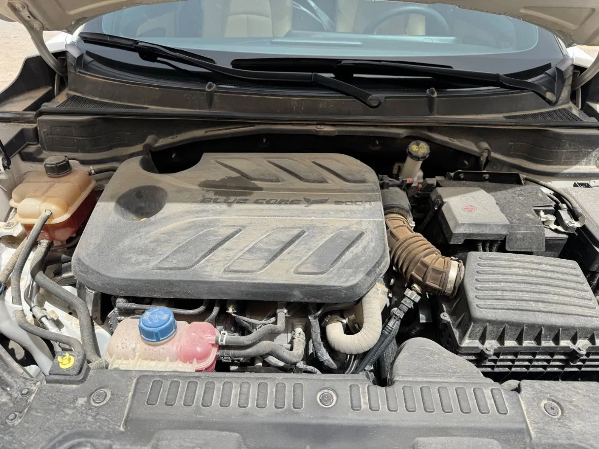 Car image 23
