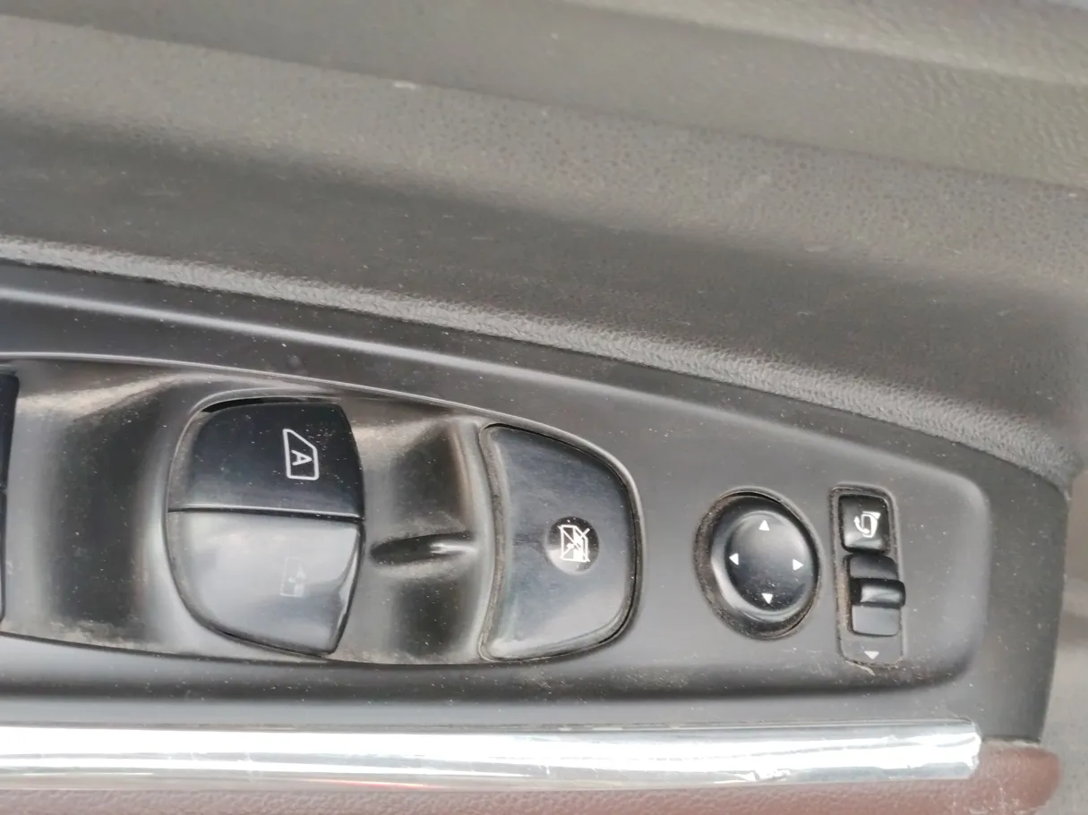 Car image 31