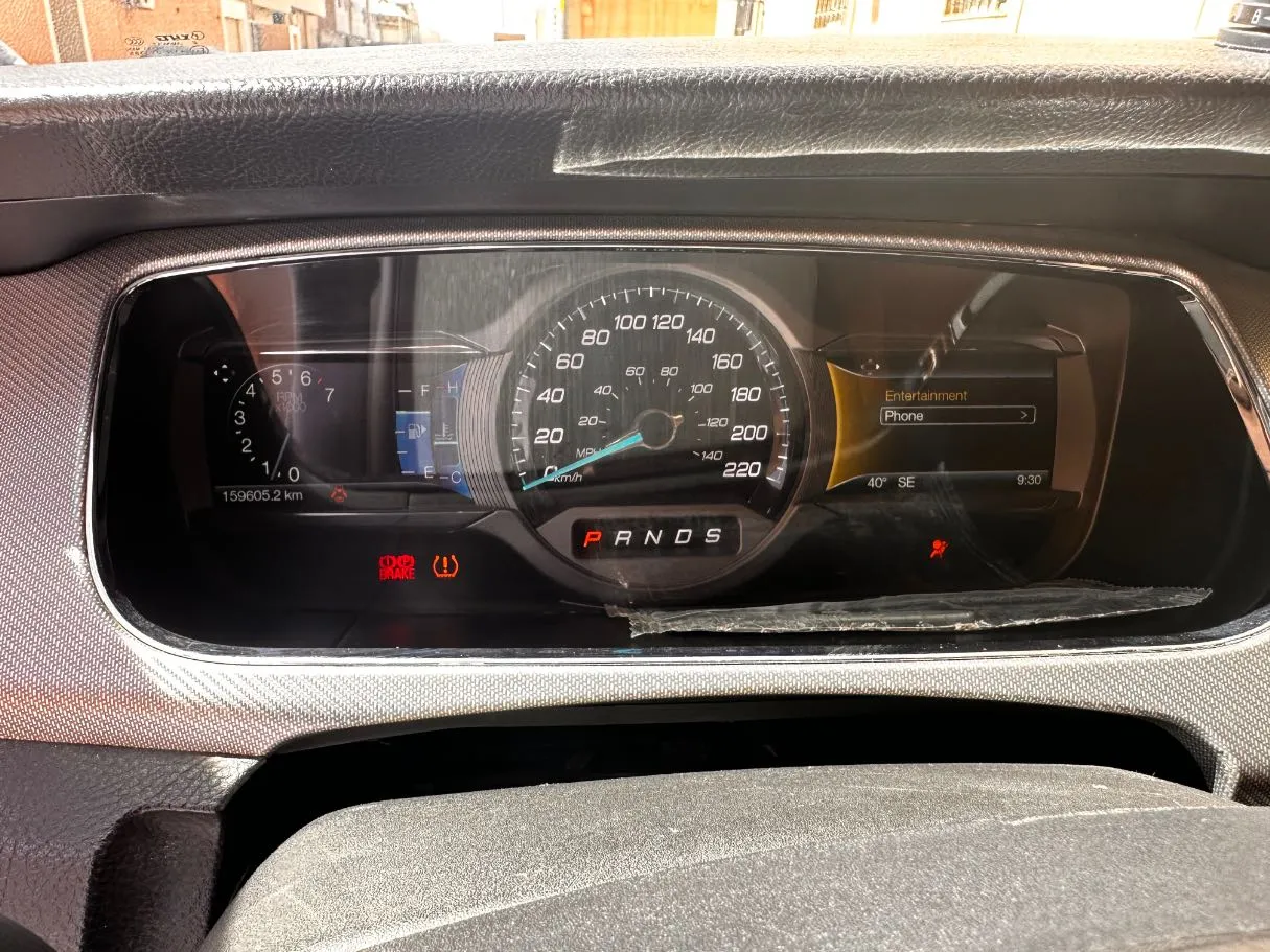 Car image 19