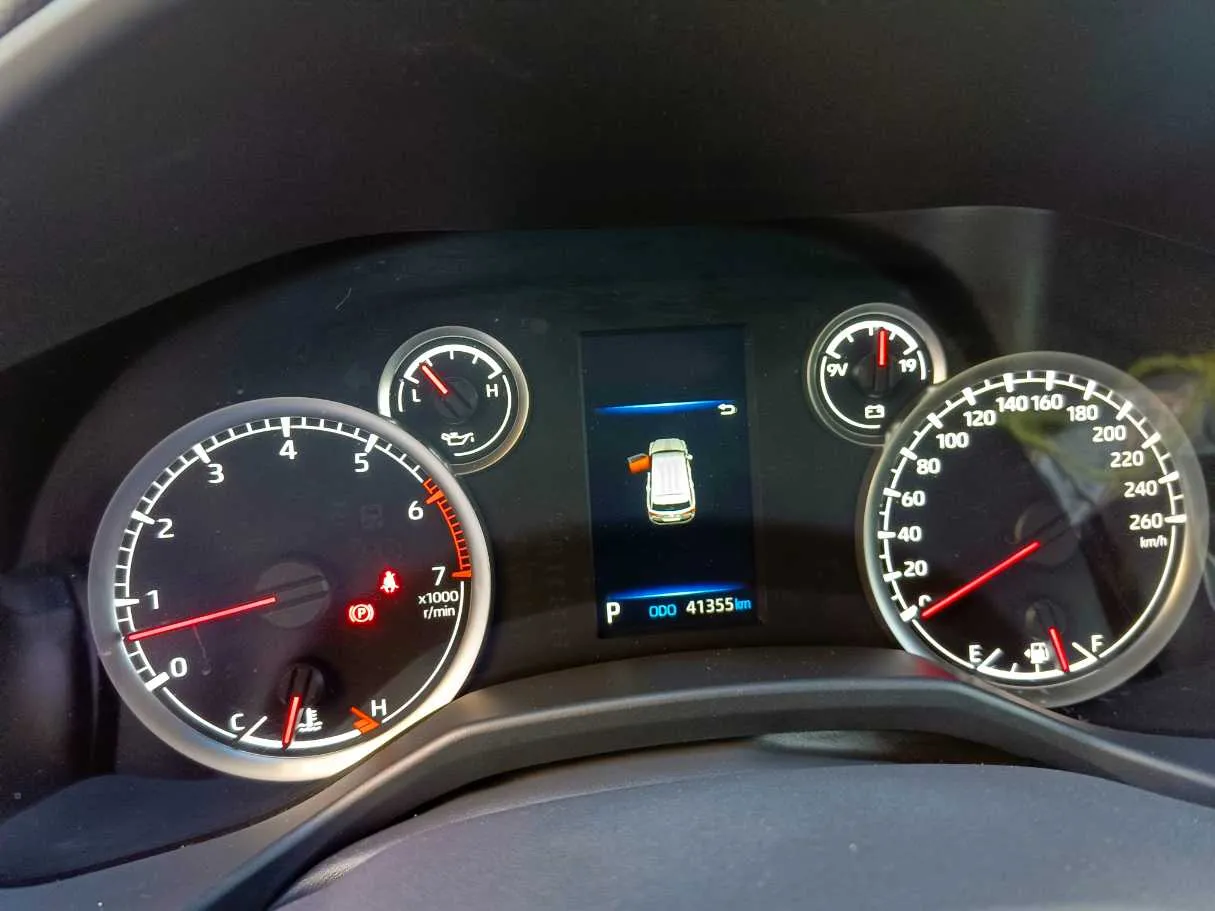 Car image 28