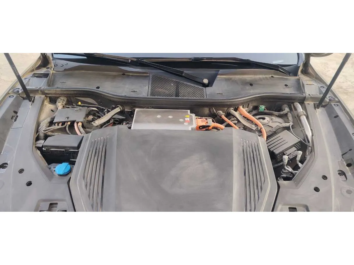 Car image 38