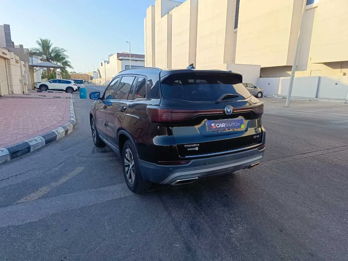Car image 7