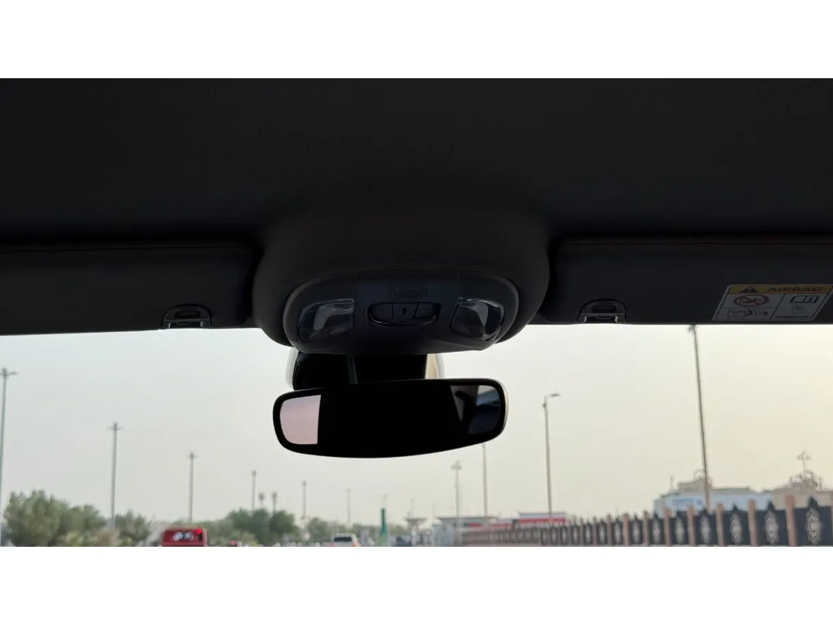 Car image 25