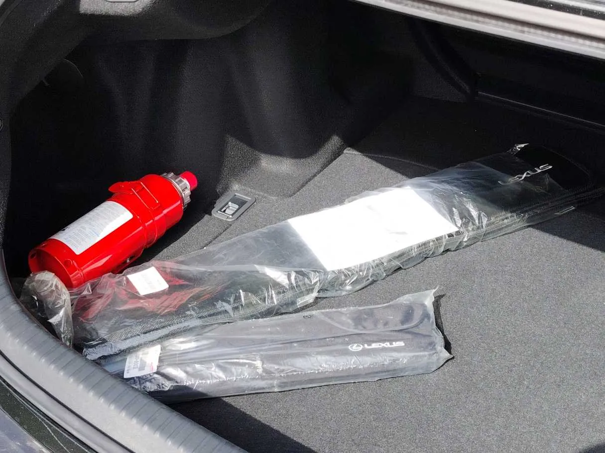 Car image 39