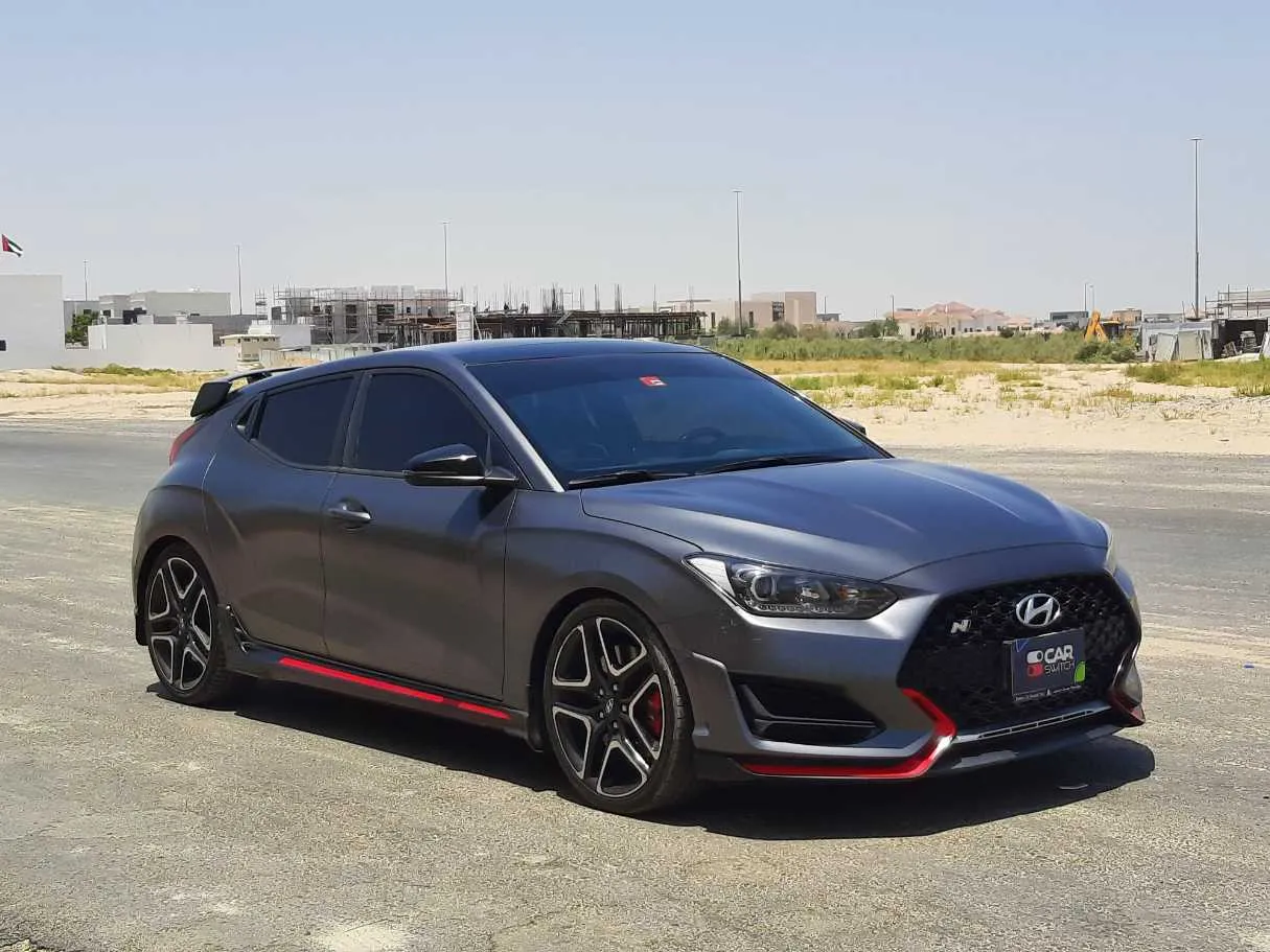 Car image 3
