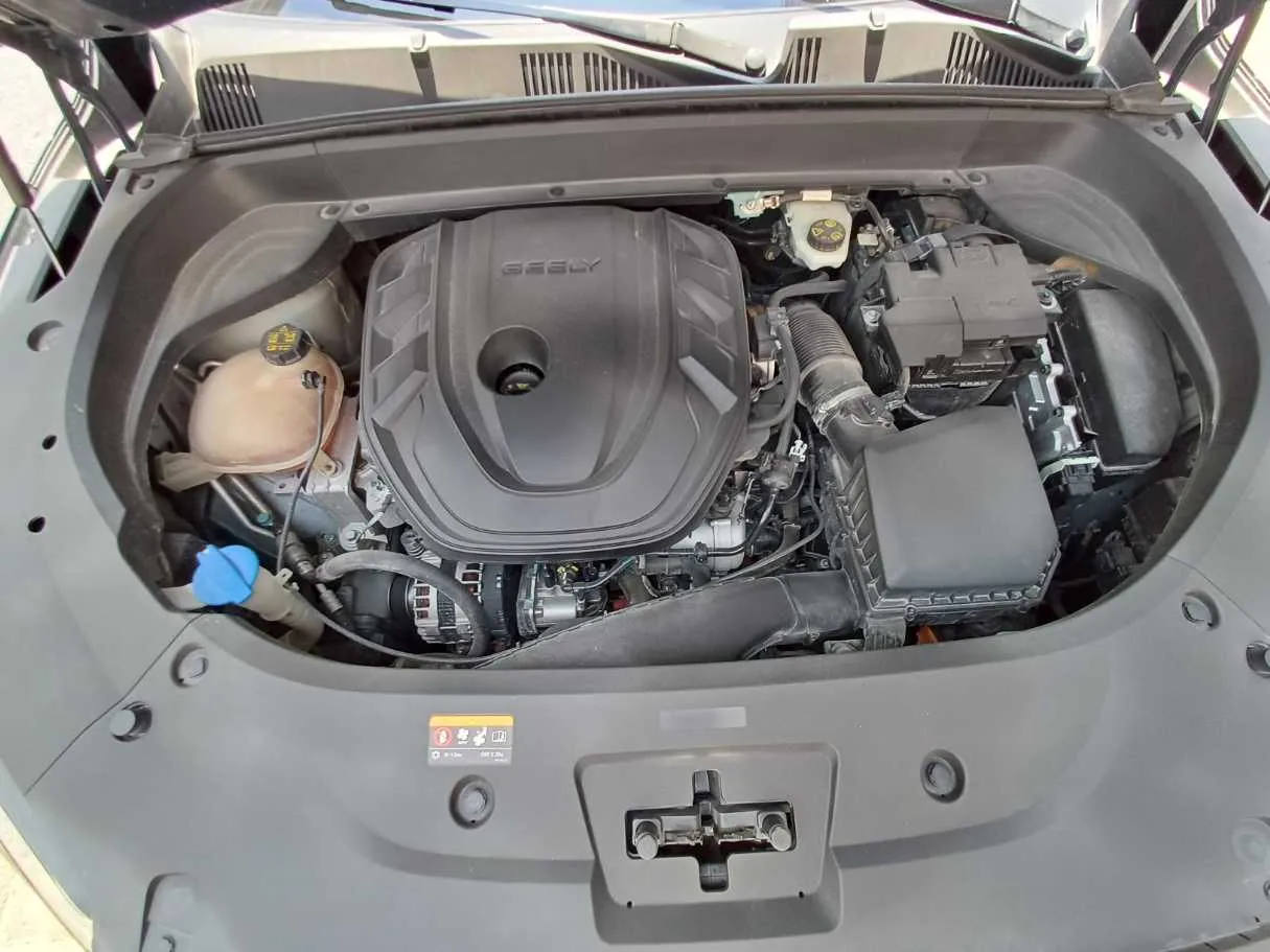Car image 20