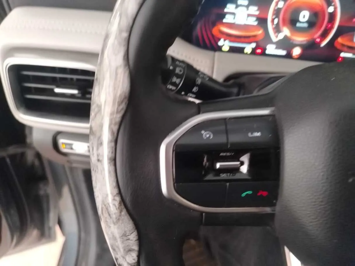 Car image 45