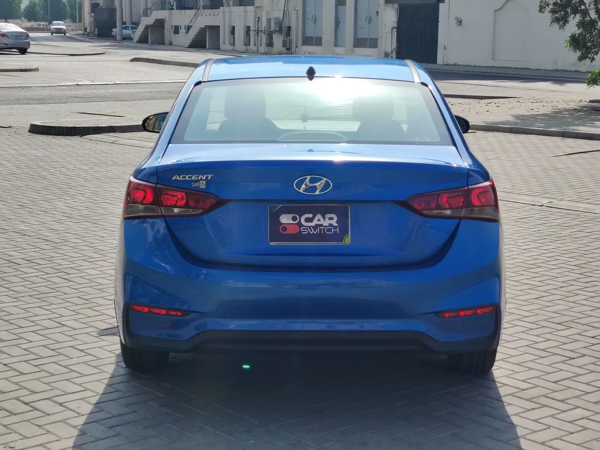 Car image 6