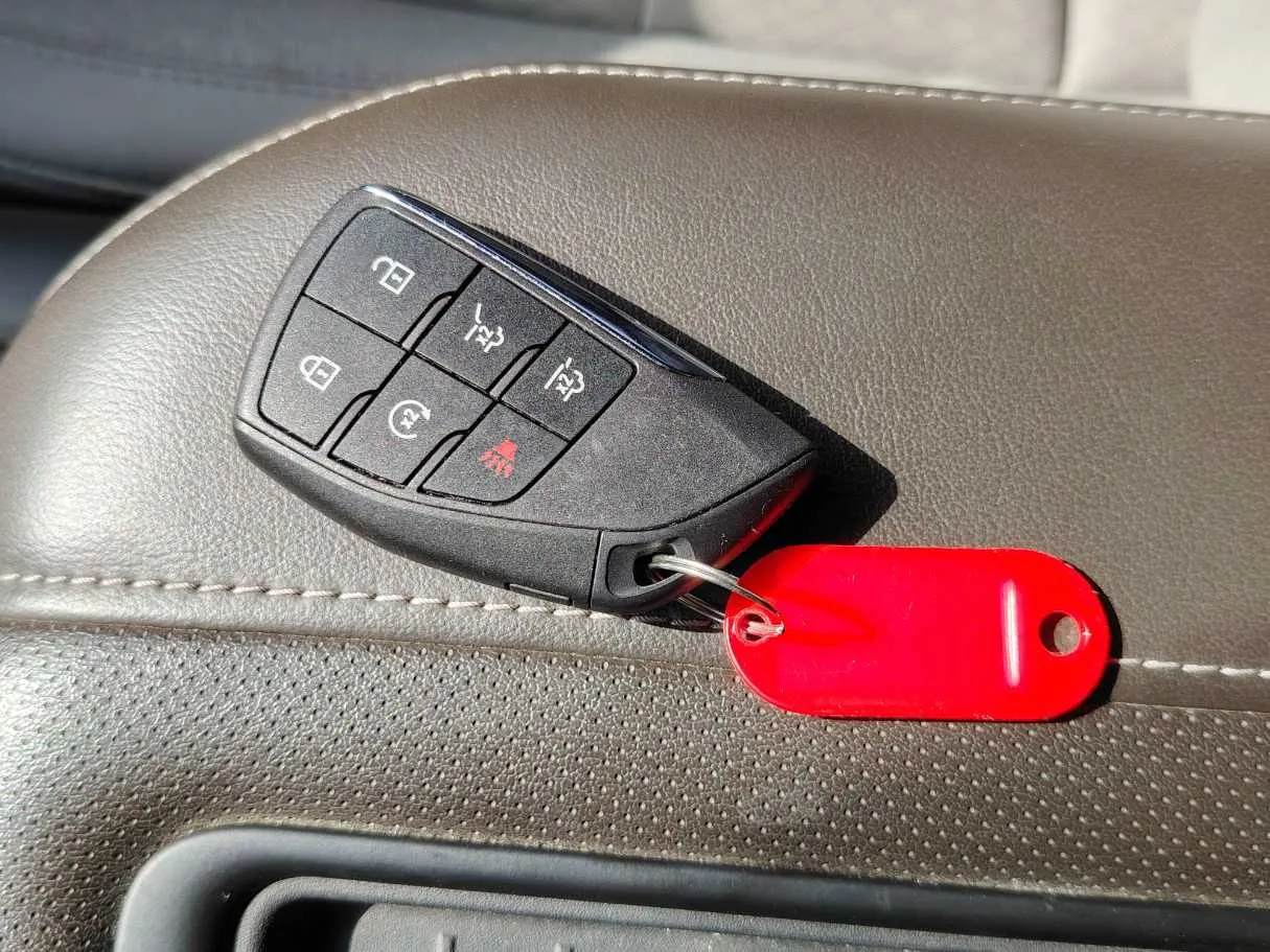 Car image 28