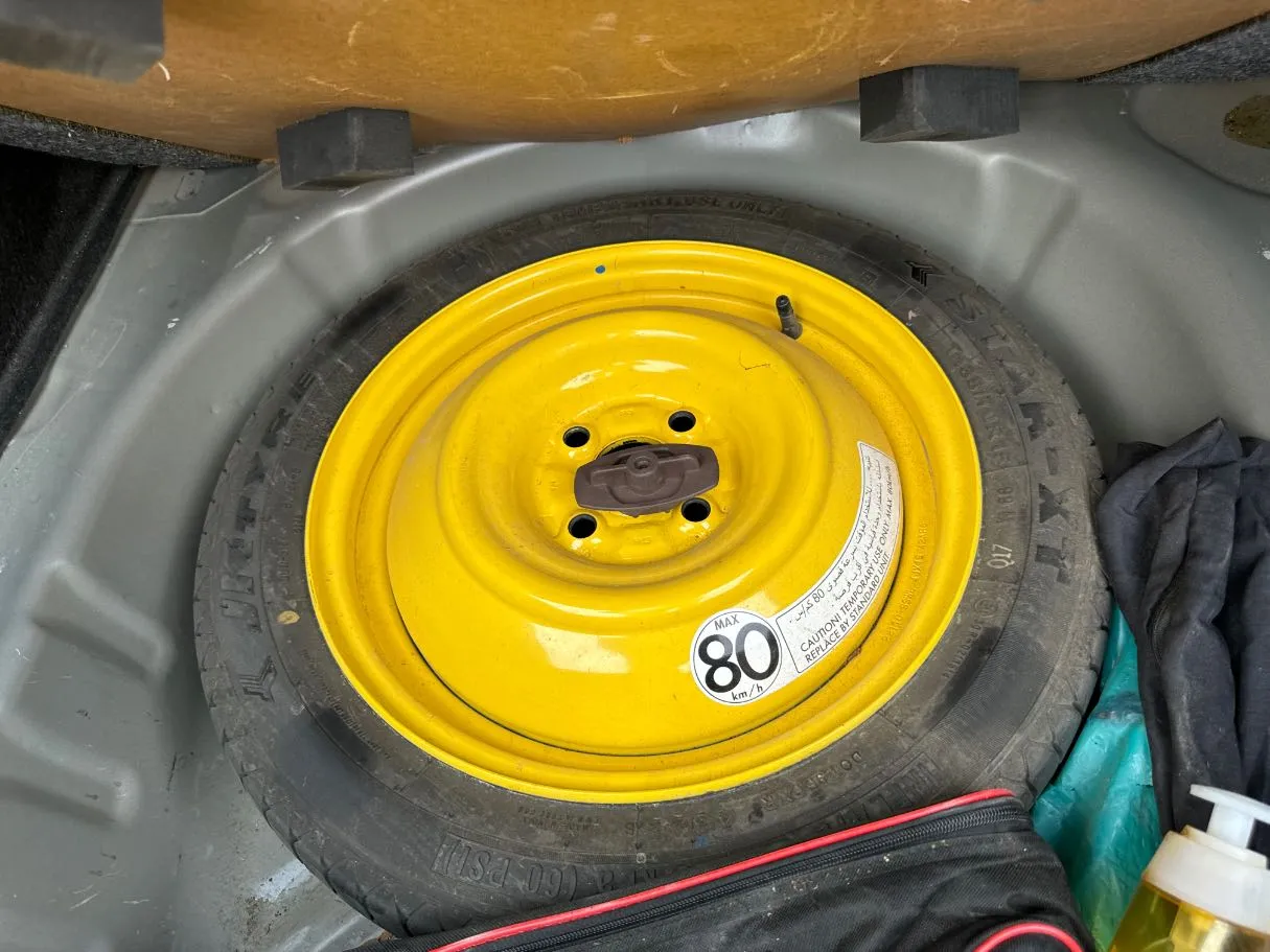 Car image 22