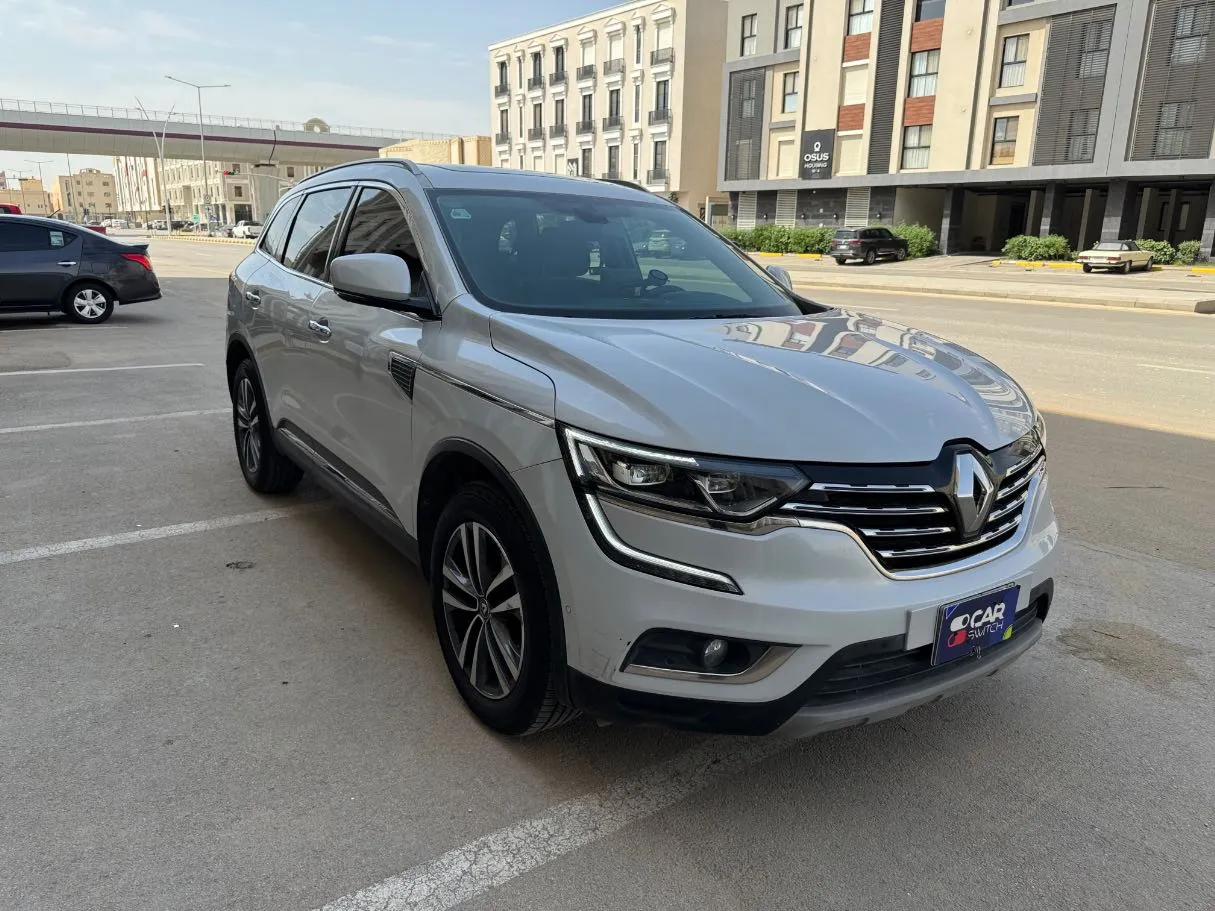Car image 3