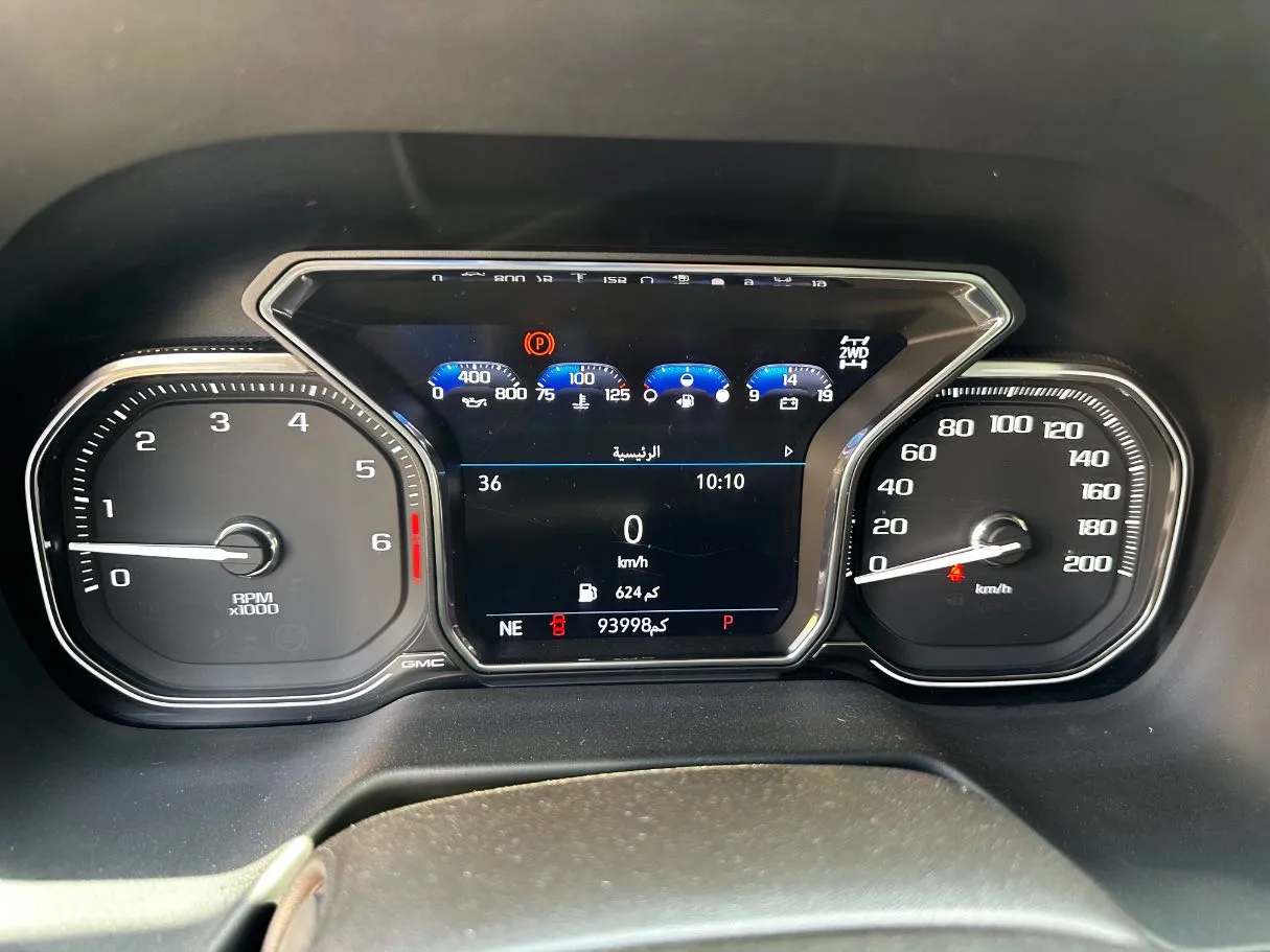 Car image 19