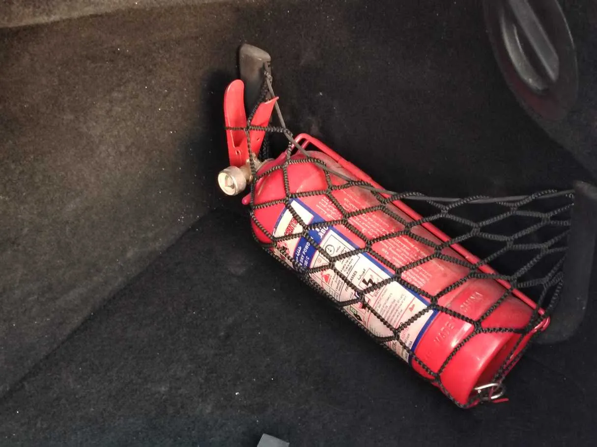 Car image 32