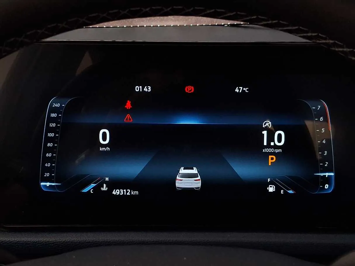 Car image 20