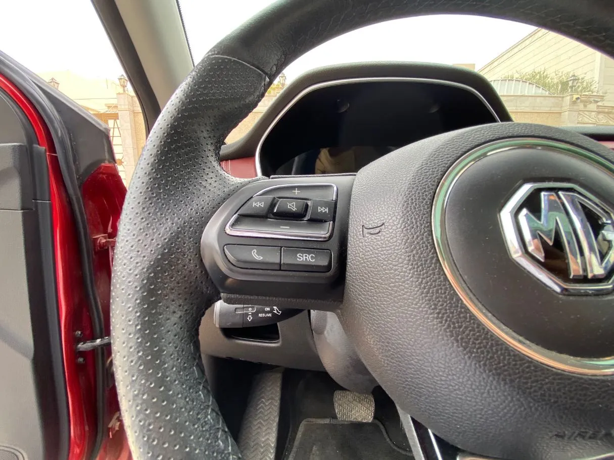 Car image 23