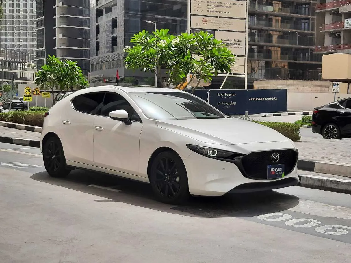 Car image 3