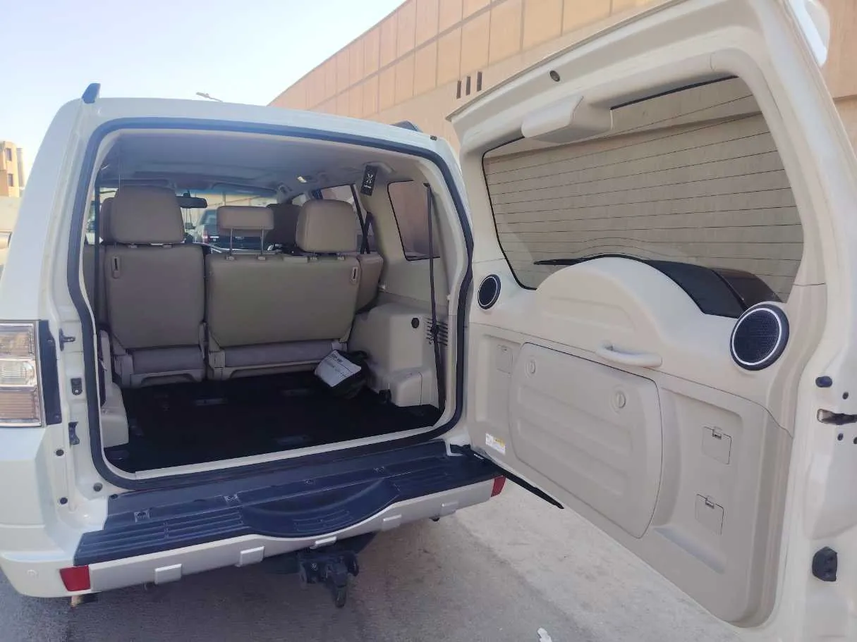 Car image 31