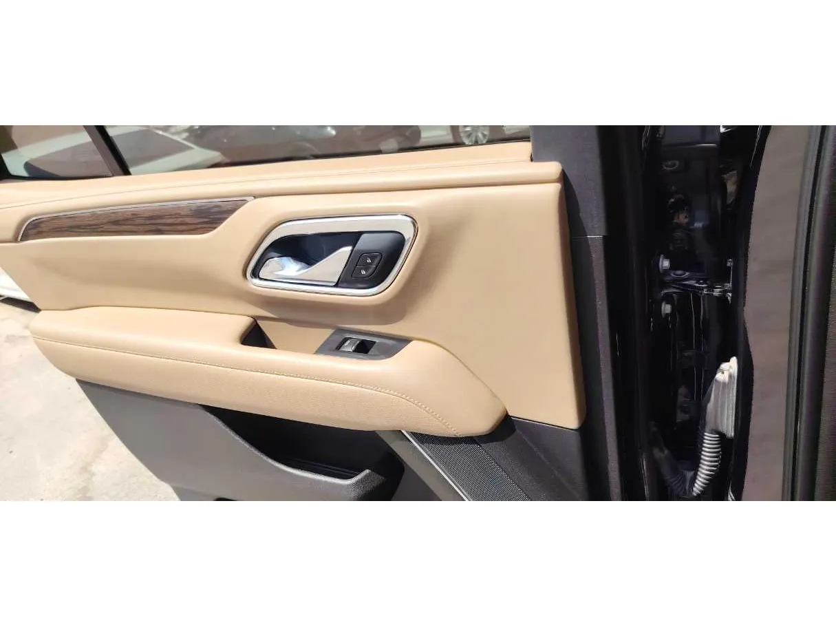Car image 32