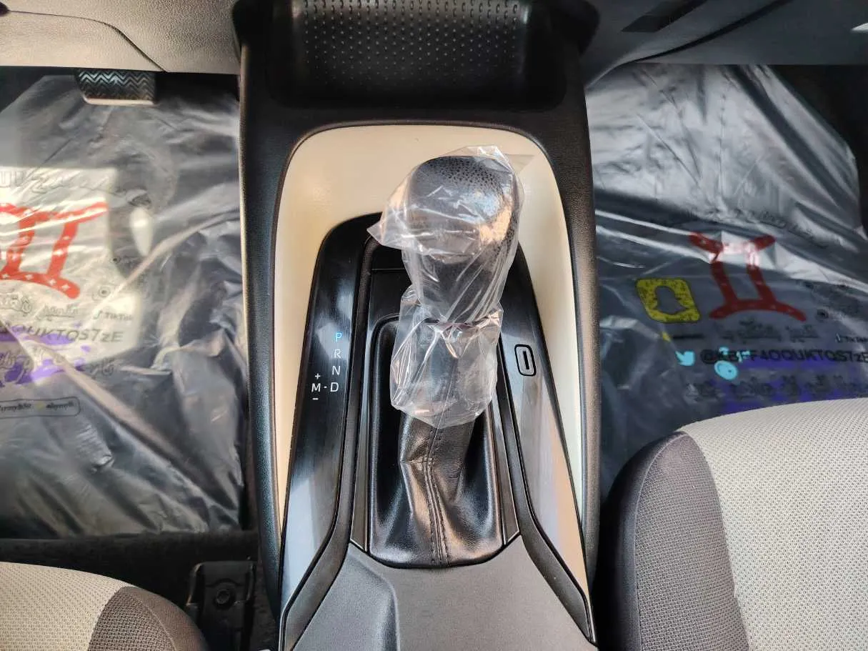 Car image 22