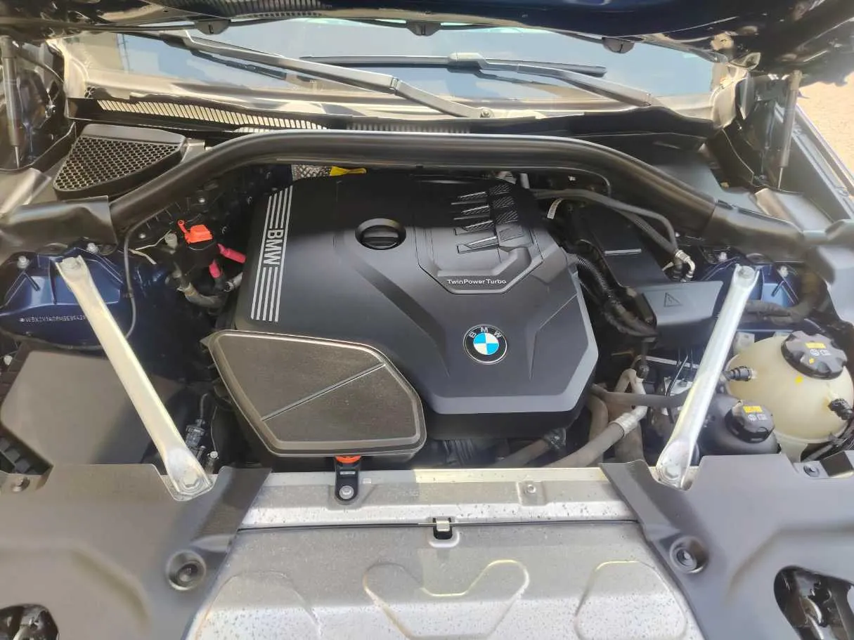 Car image 47