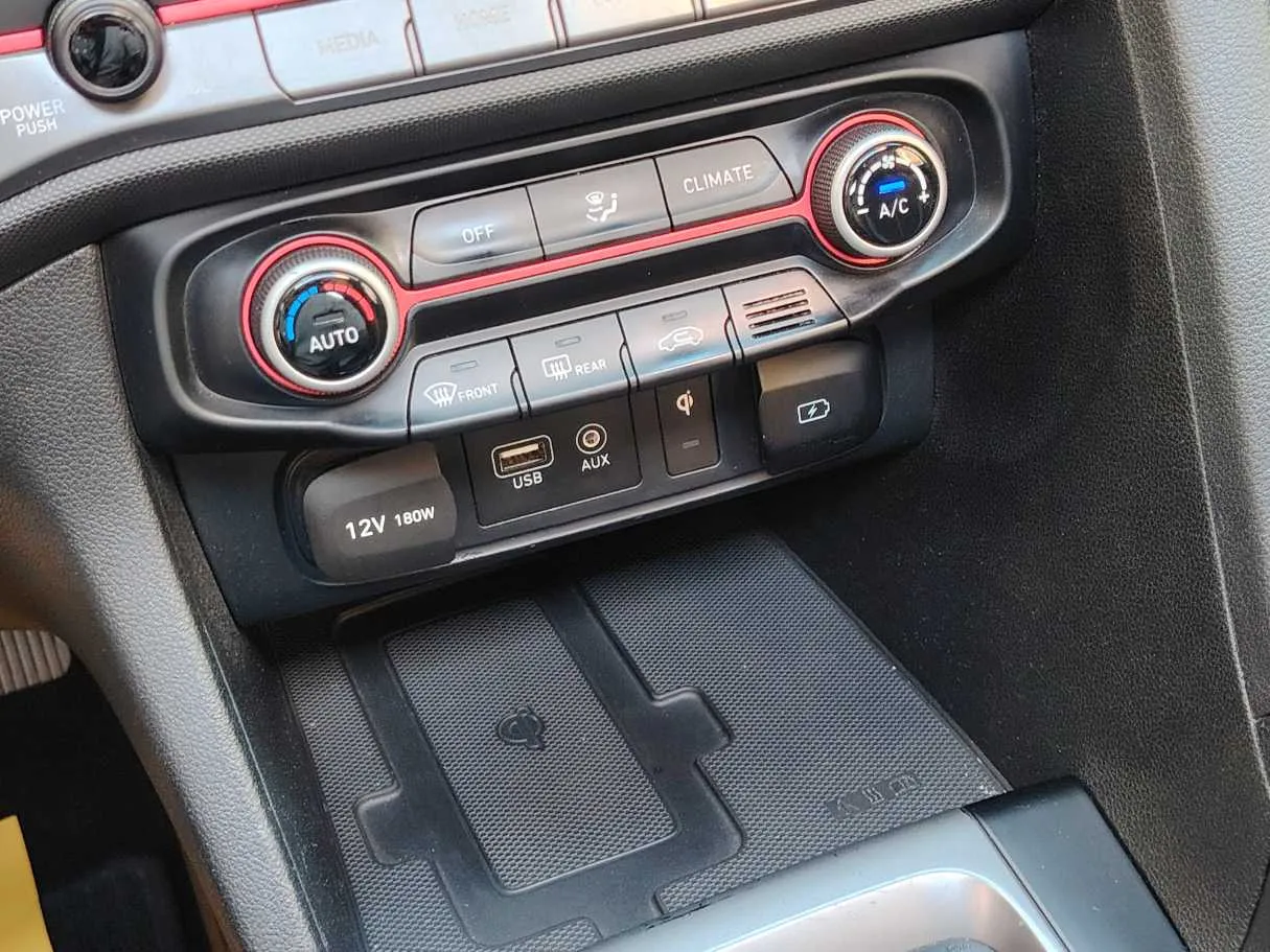 Car image 21