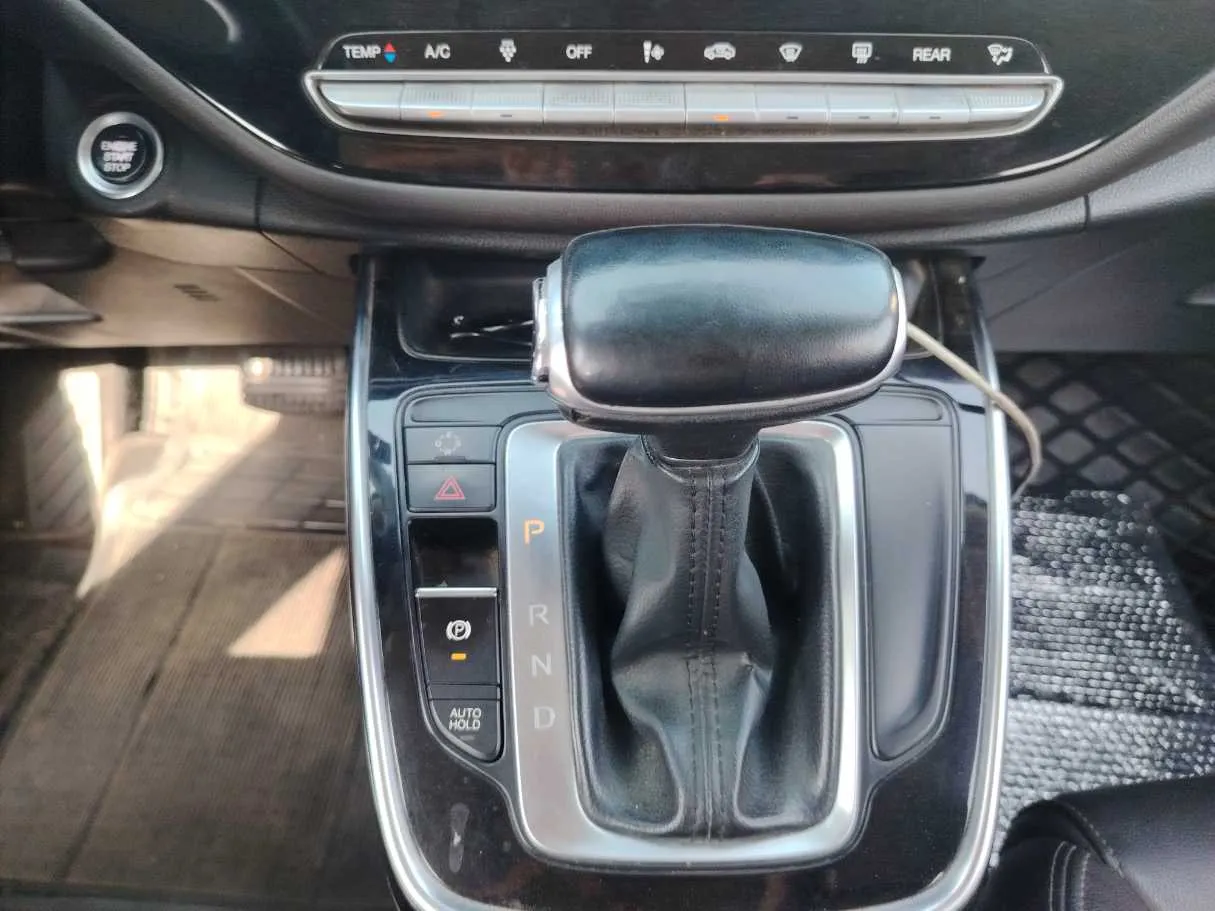 Car image 20