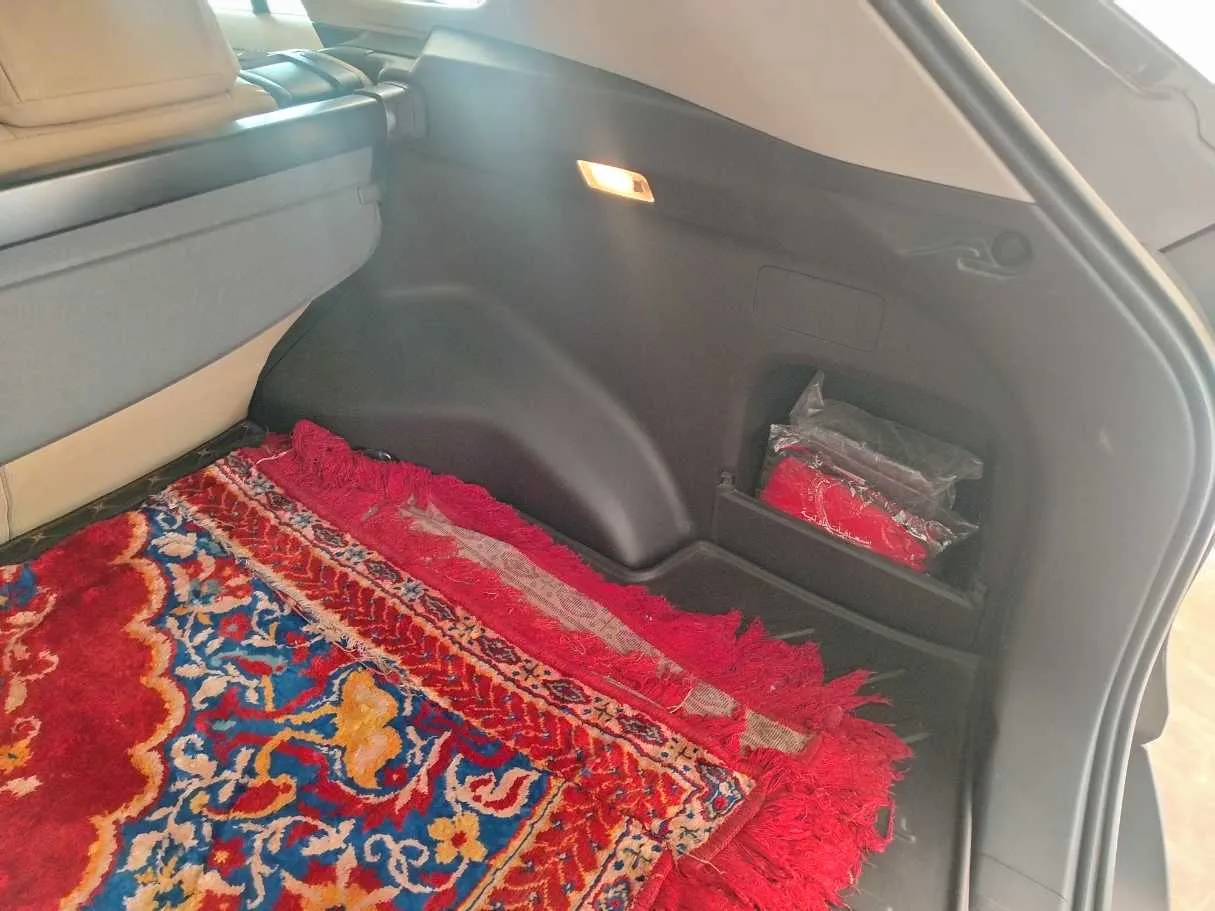 Car image 39