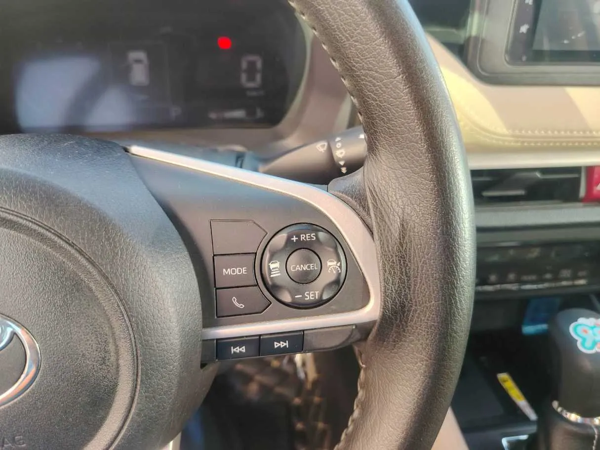 Car image 38