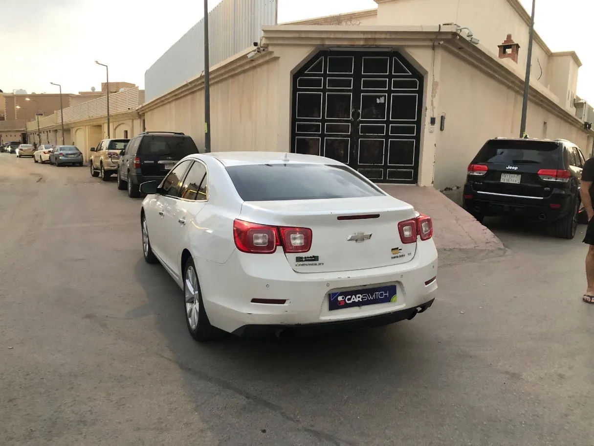 Car image 7