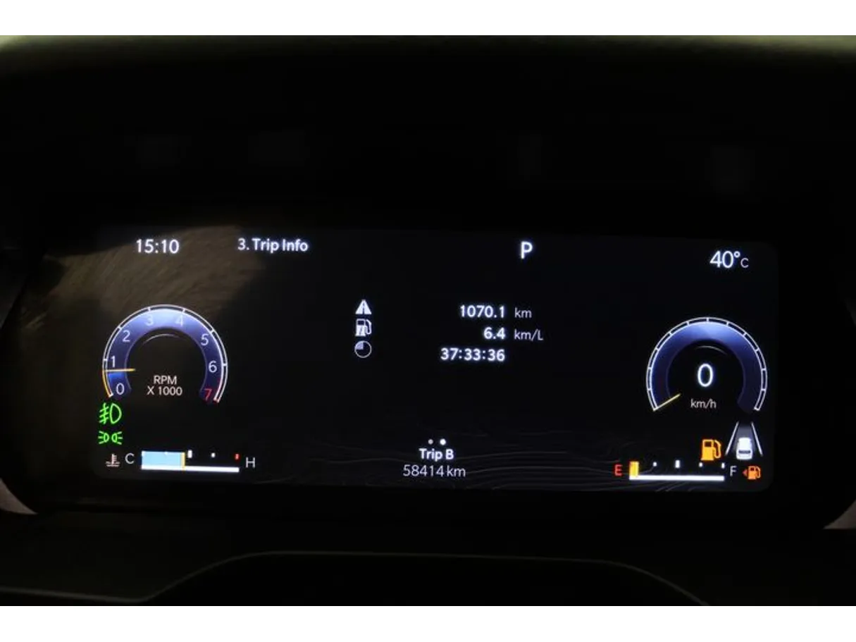 Car image 6