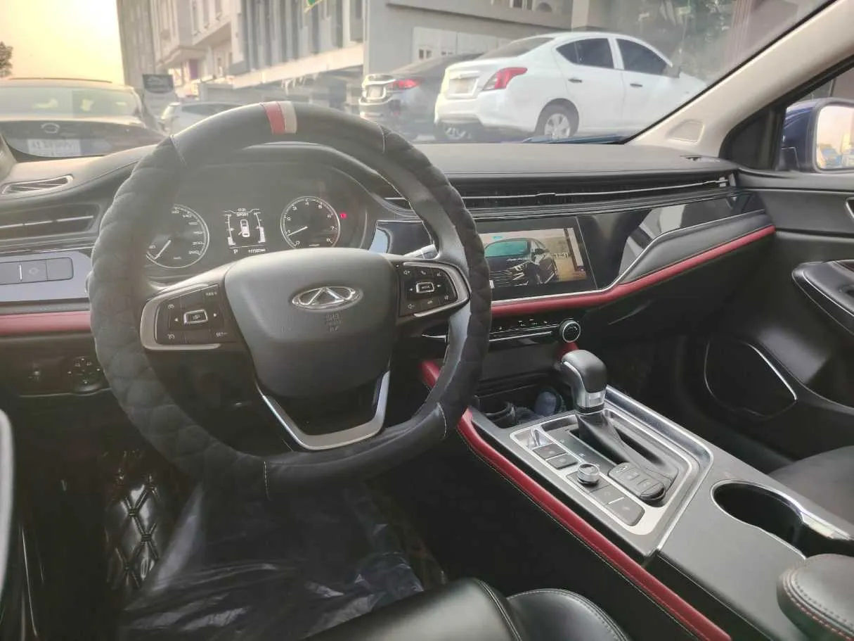 Car image 26
