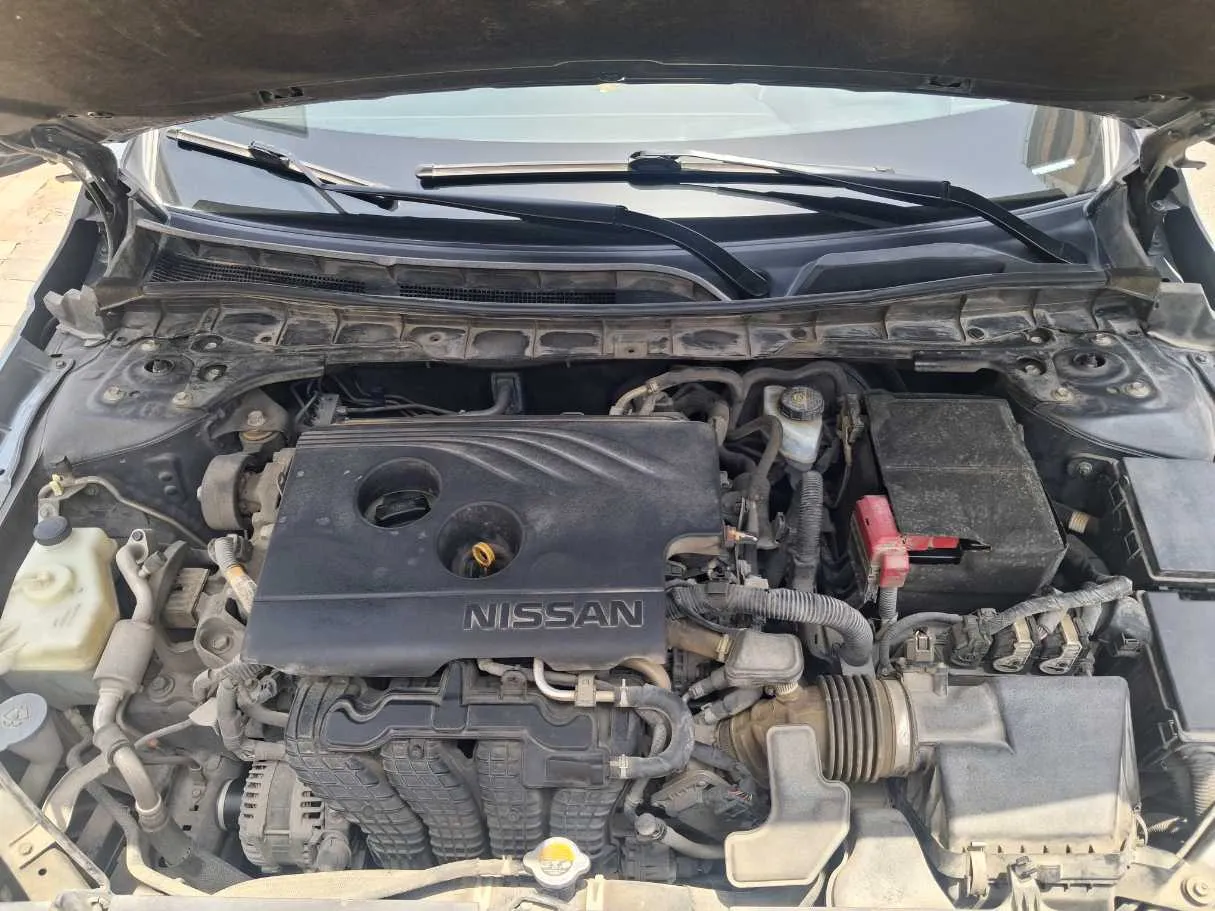 Car image 10