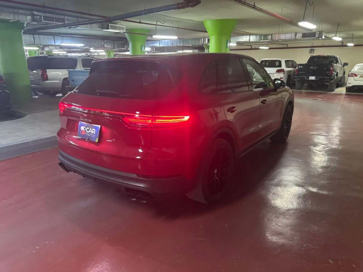 Car image 5
