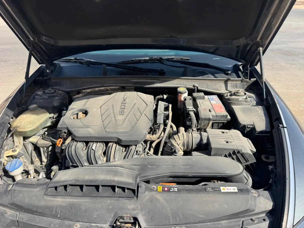 Car image 22