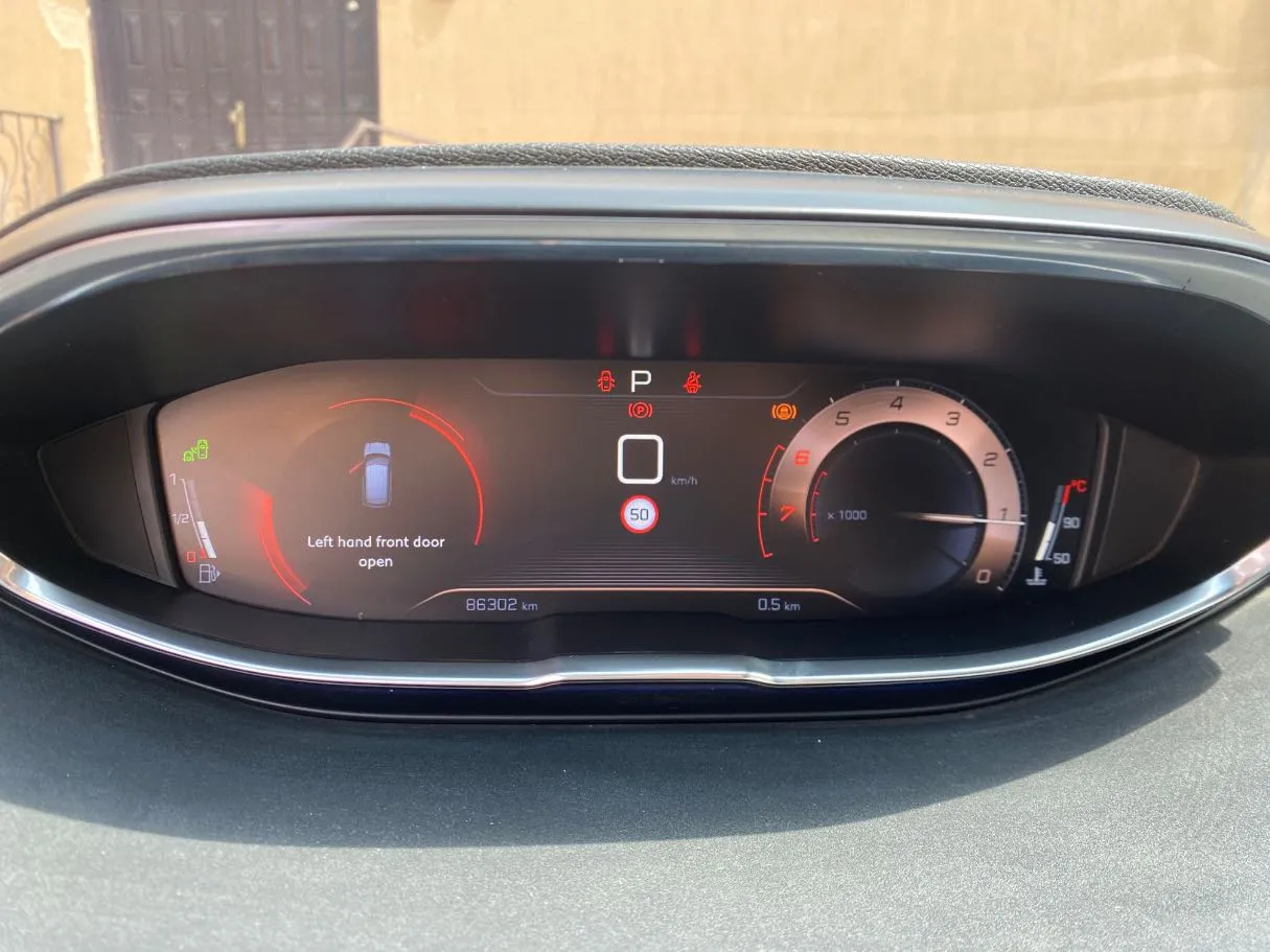 Car image 21