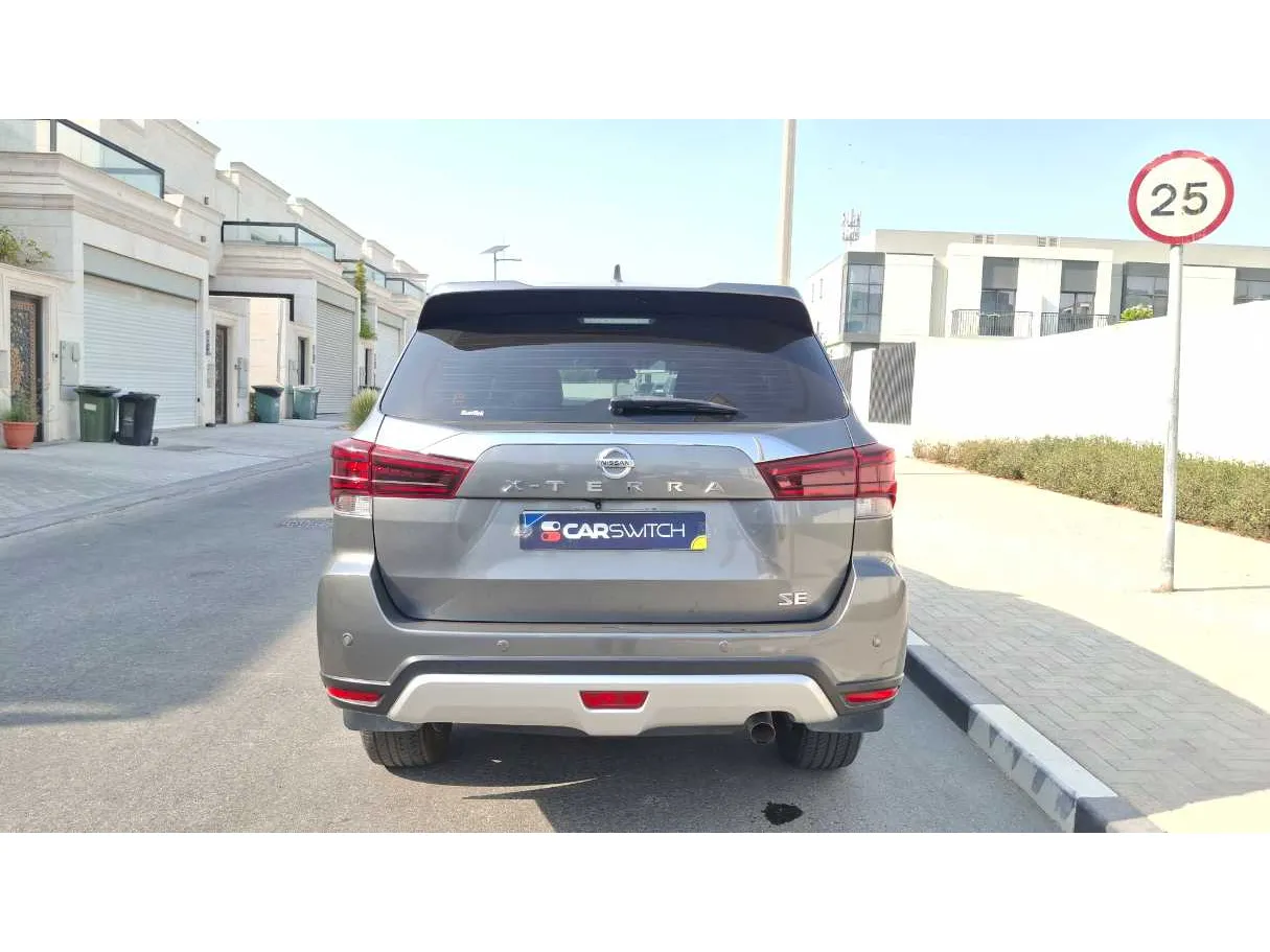 Car image 6
